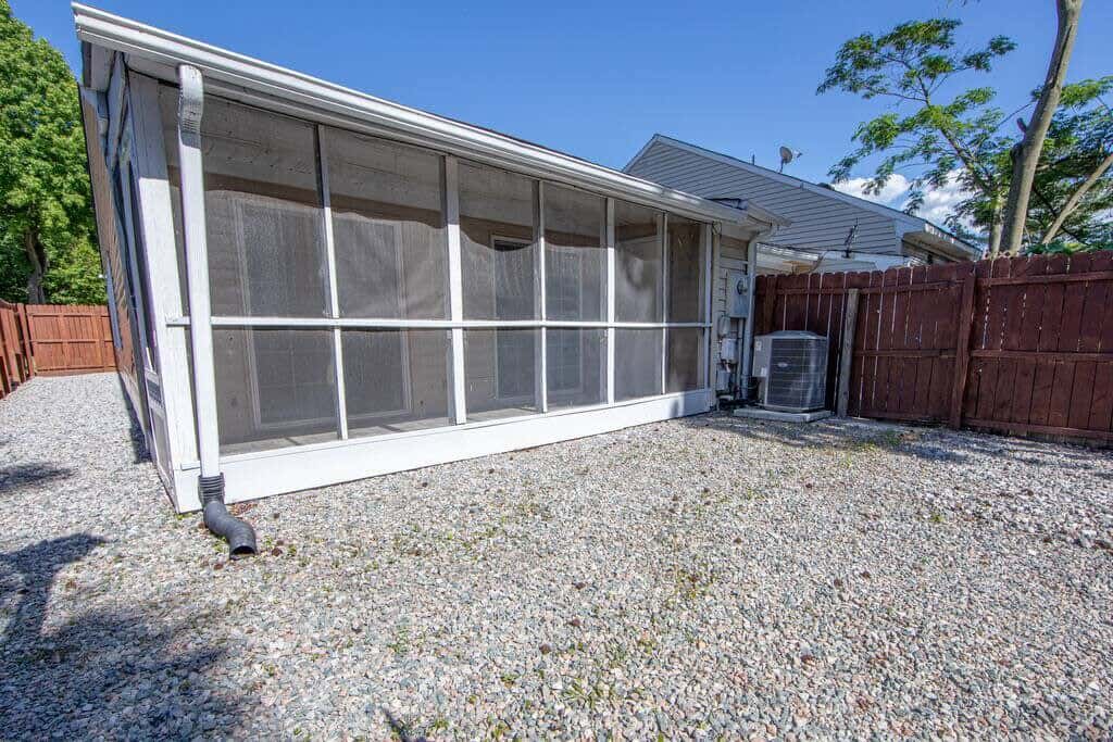 Cheerful 2 Bedroom Home near Virginia Wesleyan
