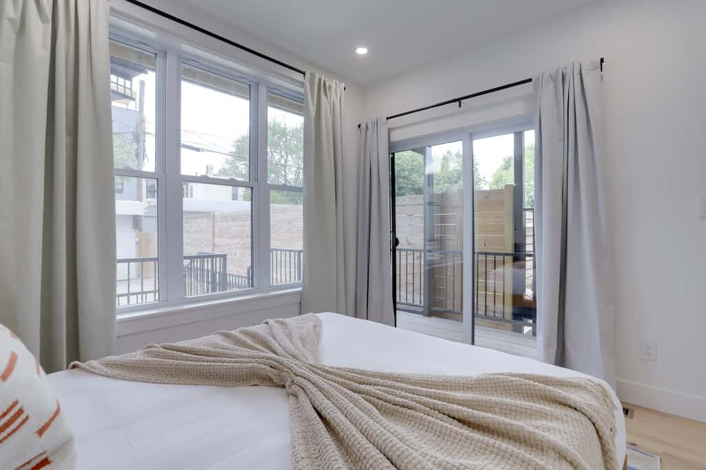 Sojourn's 4 BR + Private Patio at Union Market