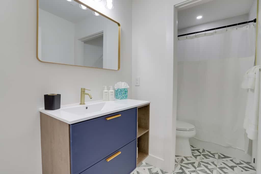 Sojourn's 4 BR + Private Patio at Union Market
