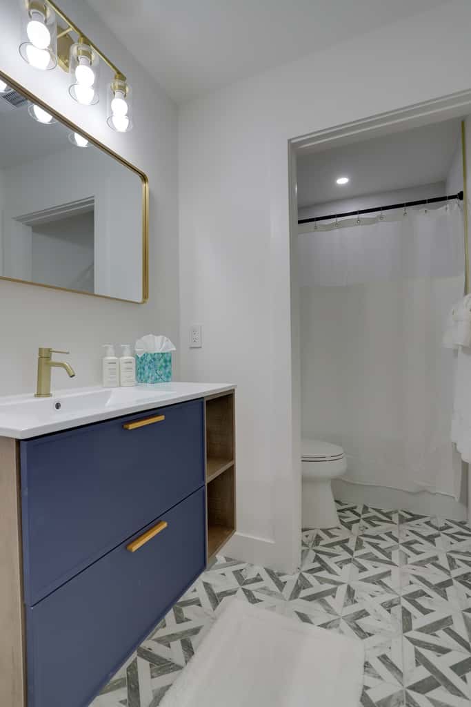 Sojourn's 4 BR + Private Patio at Union Market