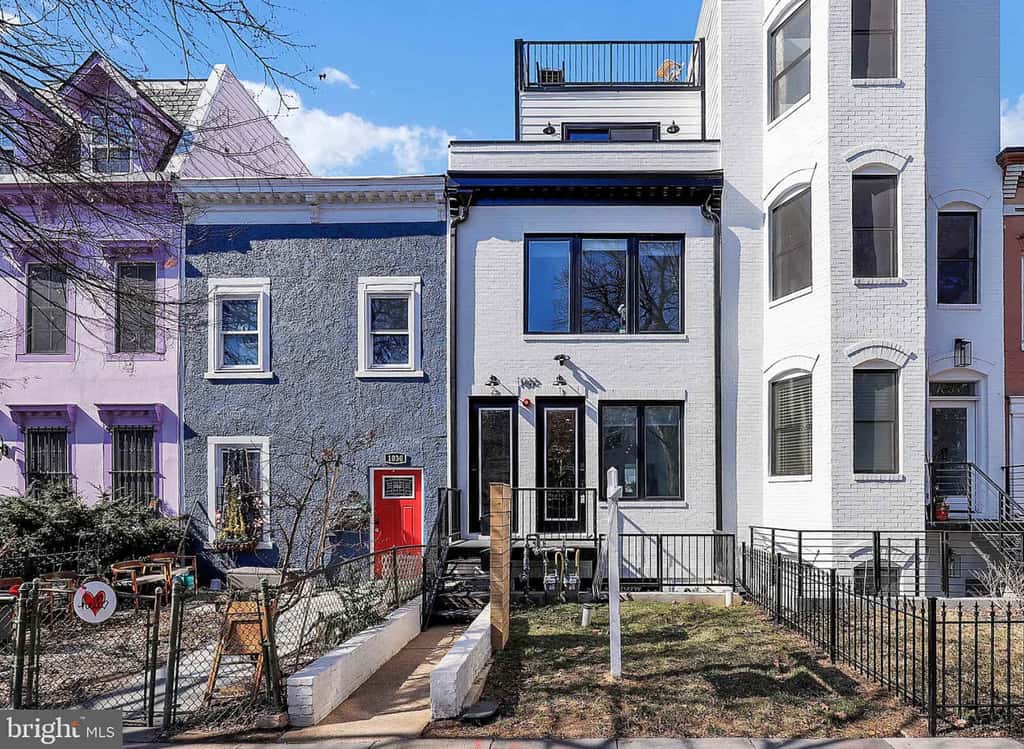 Sojourn's 4 BR + Private Patio at Union Market