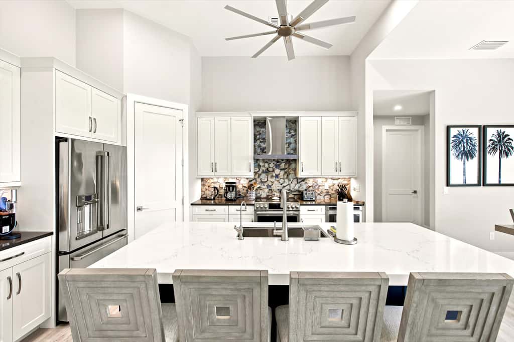 Gorgeous 3 Bedroom Marco Island Home with Private Pool and Outdoor Kitchen