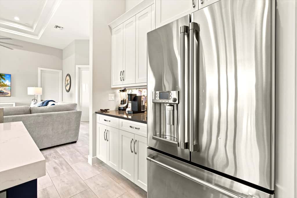 Gorgeous 3 Bedroom Marco Island Home with Private Pool and Outdoor Kitchen