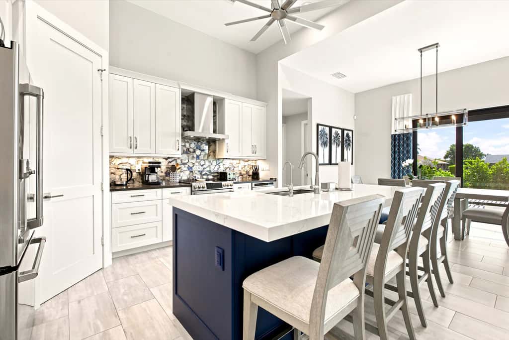 Gorgeous 3 Bedroom Marco Island Home with Private Pool and Outdoor Kitchen