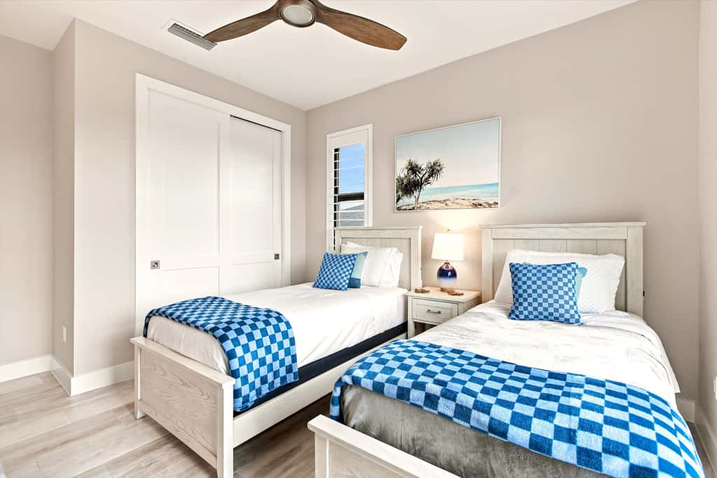 Gorgeous 3 Bedroom Marco Island Home with Private Pool and Outdoor Kitchen