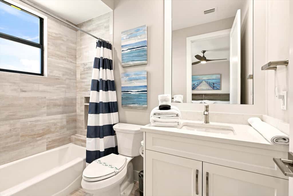 Gorgeous 3 Bedroom Marco Island Home with Private Pool and Outdoor Kitchen