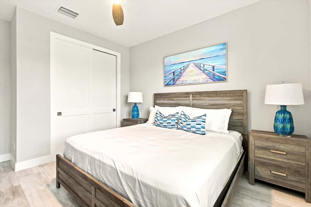 Gorgeous 3 Bedroom Marco Island Home with Private Pool and Outdoor Kitchen
