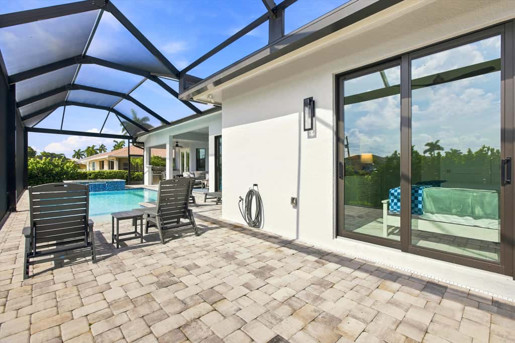 Gorgeous 3 Bedroom Marco Island Home with Private Pool and Outdoor Kitchen
