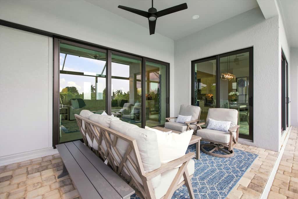 Gorgeous 3 Bedroom Marco Island Home with Private Pool and Outdoor Kitchen