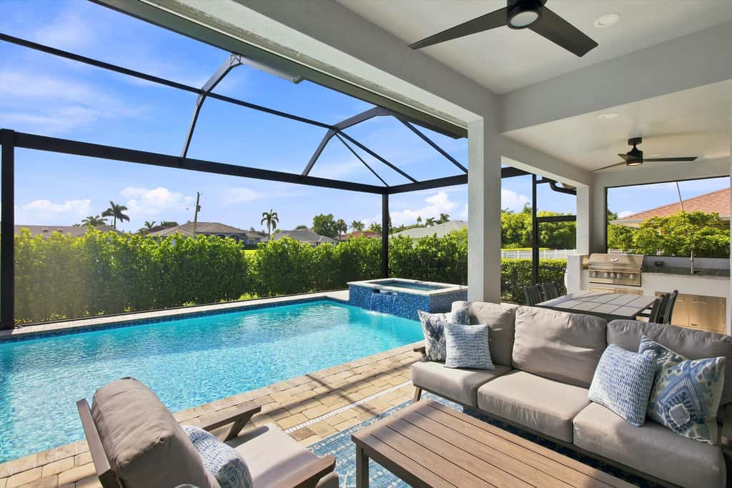 Gorgeous 3 Bedroom Marco Island Home with Private Pool and Outdoor Kitchen
