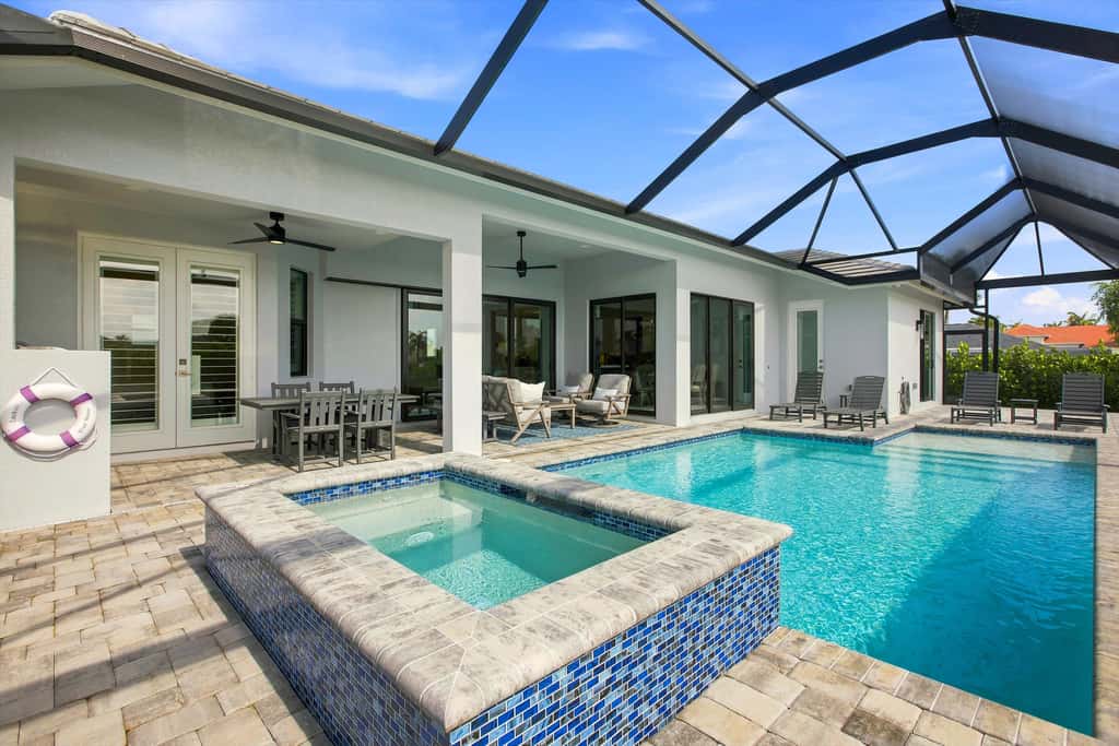 Gorgeous 3 Bedroom Marco Island Home with Private Pool and Outdoor Kitchen