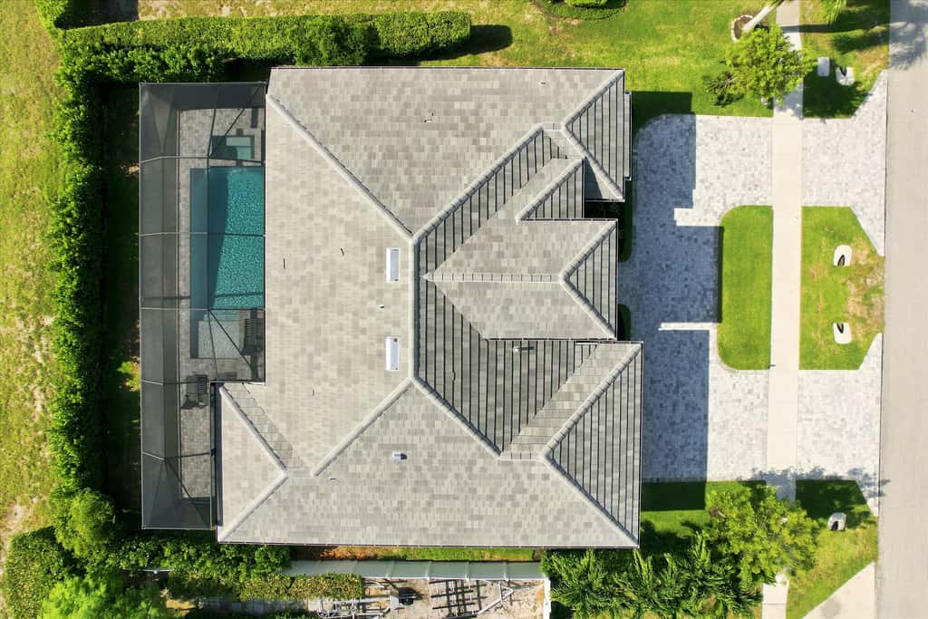 Gorgeous 3 Bedroom Marco Island Home with Private Pool and Outdoor Kitchen