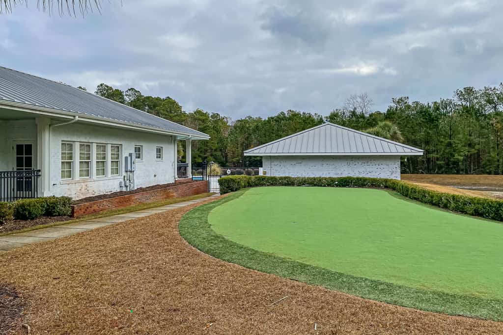 BRUNSWICK BEACHES / ENTIRE HOME/ SLEEPS 10