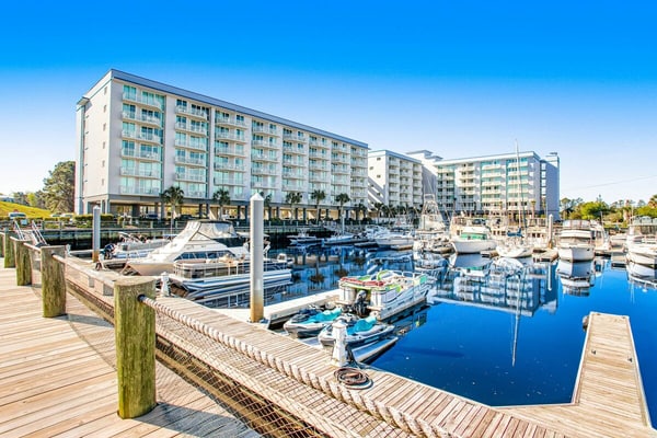 4th floor condo with marina view, pool, hot tub, central AC & washer/dryer
