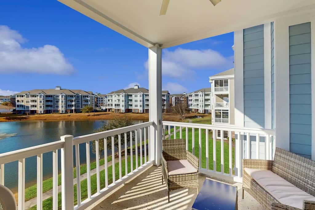Lakefront Waterview