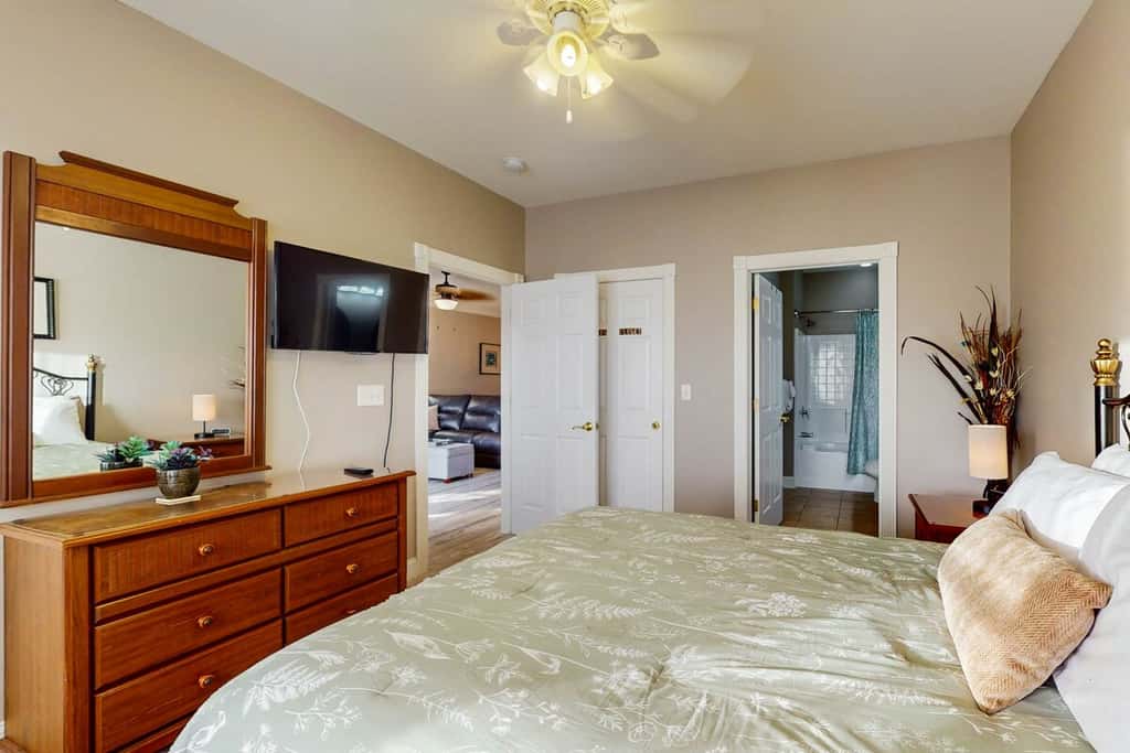 Lakefront Waterview