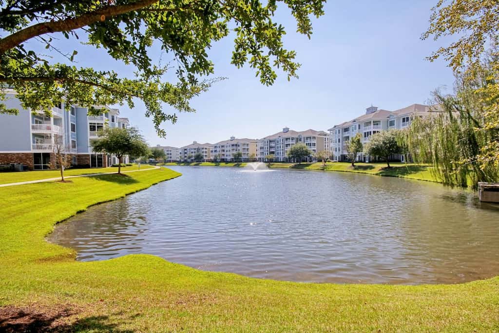 Lakefront Waterview