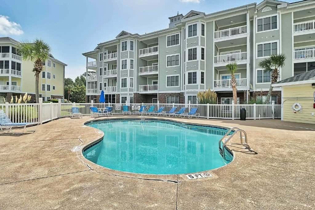Lakefront Waterview