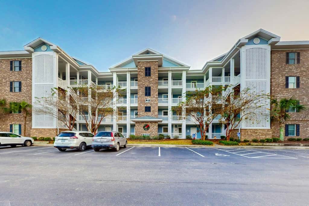 Lakefront Waterview