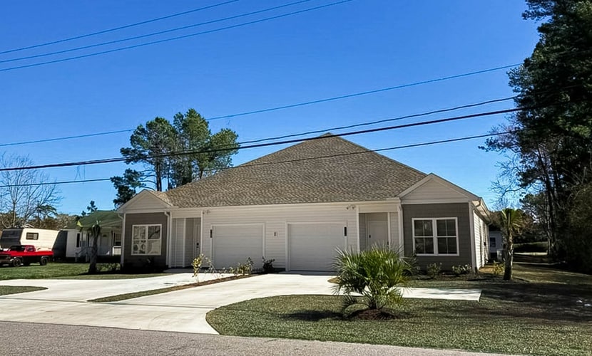 2023 duplex with screened patio - near golf & beach