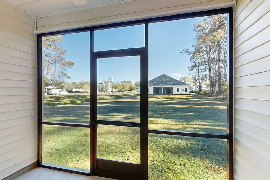 2023 duplex with screened patio - near golf & beach
