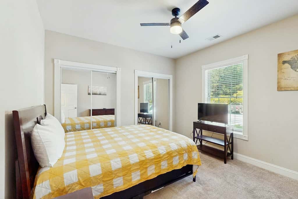 Luster Leaf 105