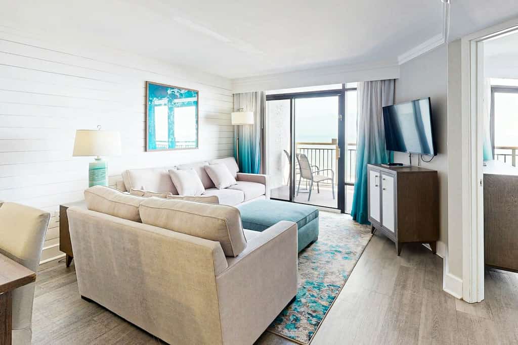 Oceanfront condo with pool, hot tub, private balcony & central AC
