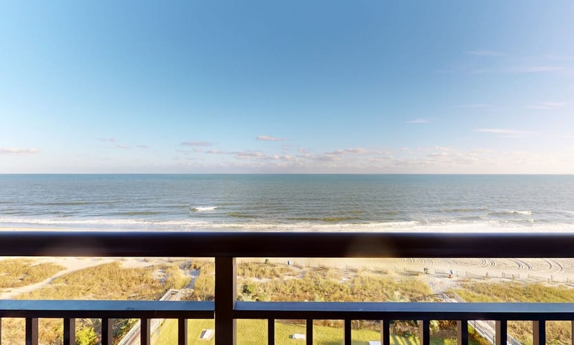 Oceanfront condo with pool, hot tub, lazy river & private balcony