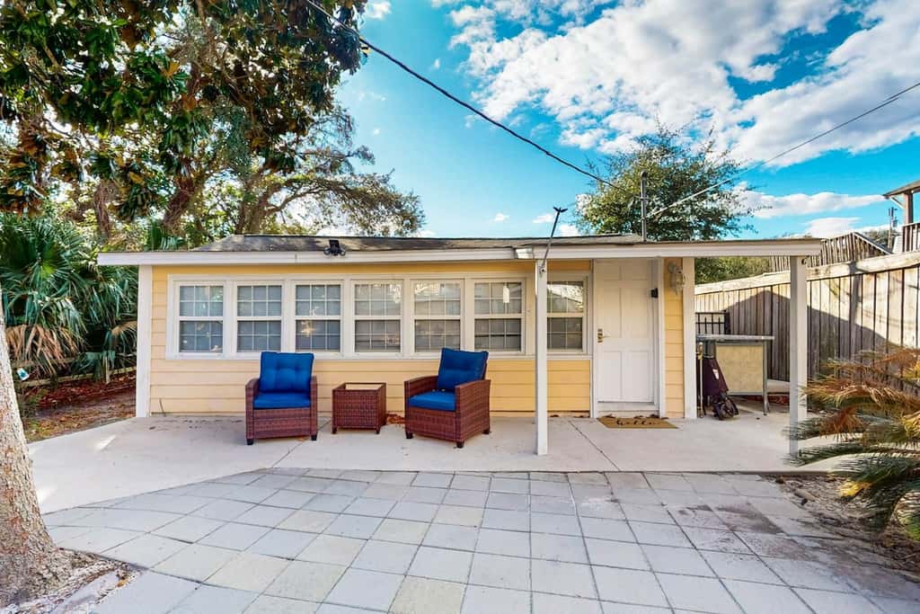 Flamingo House 3 - courtyard