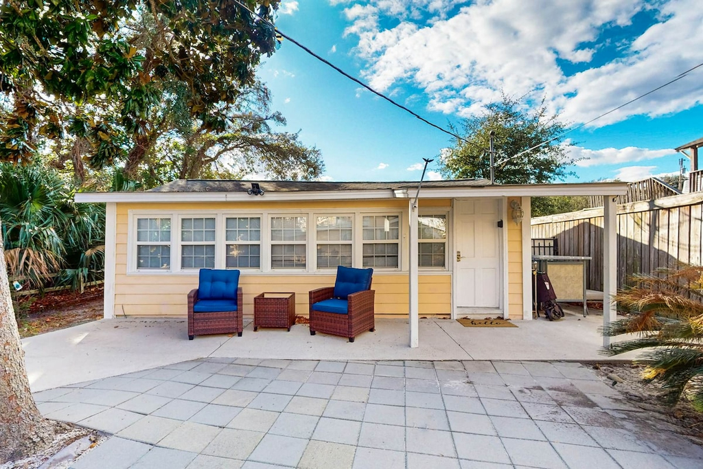 Flamingo House 3 - courtyard
