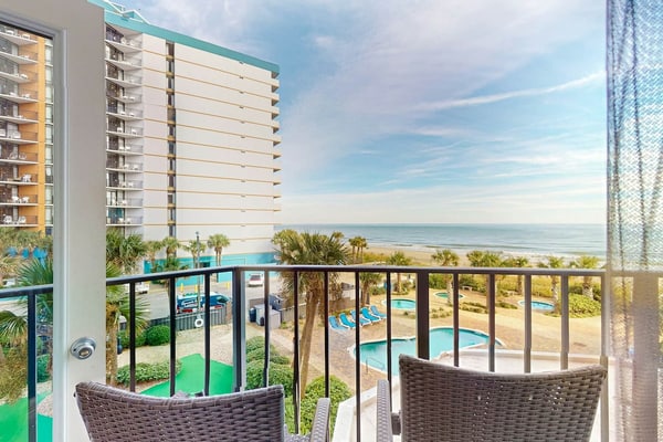 Fabulous ocean view condo with resort amenities, private balcony, & open layout