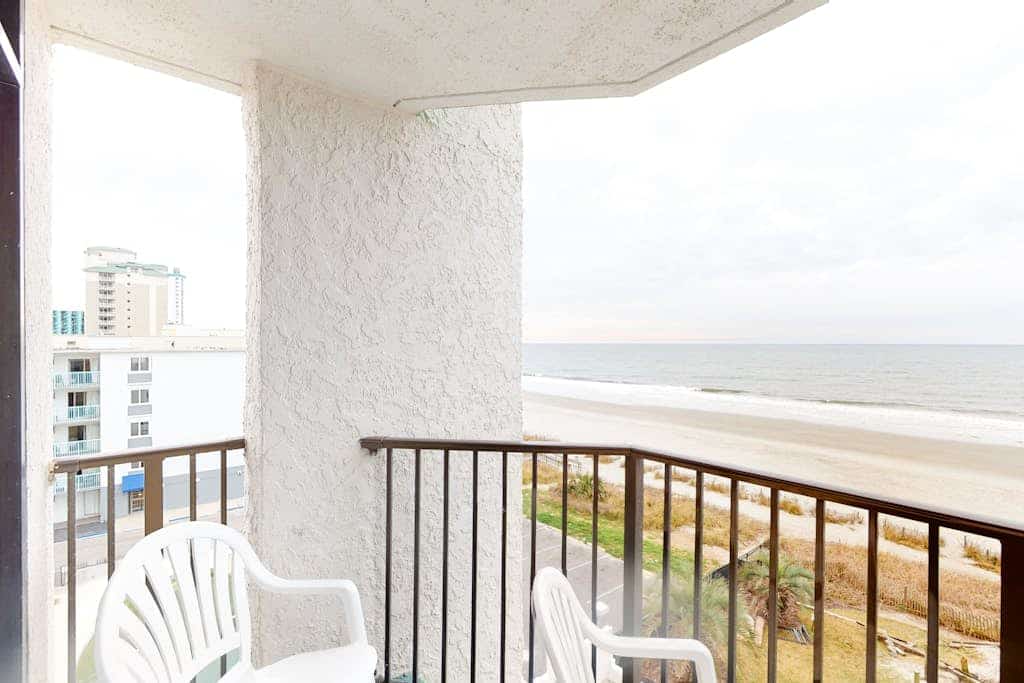 5th Floor Oceanfront Dog Friendly Condo with Shared Pool/Hot Tub, WiFi
