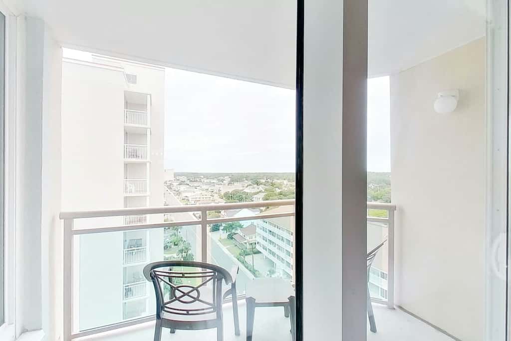 Bahama Sands 1110