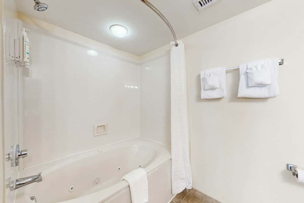 Bahama Sands 1110