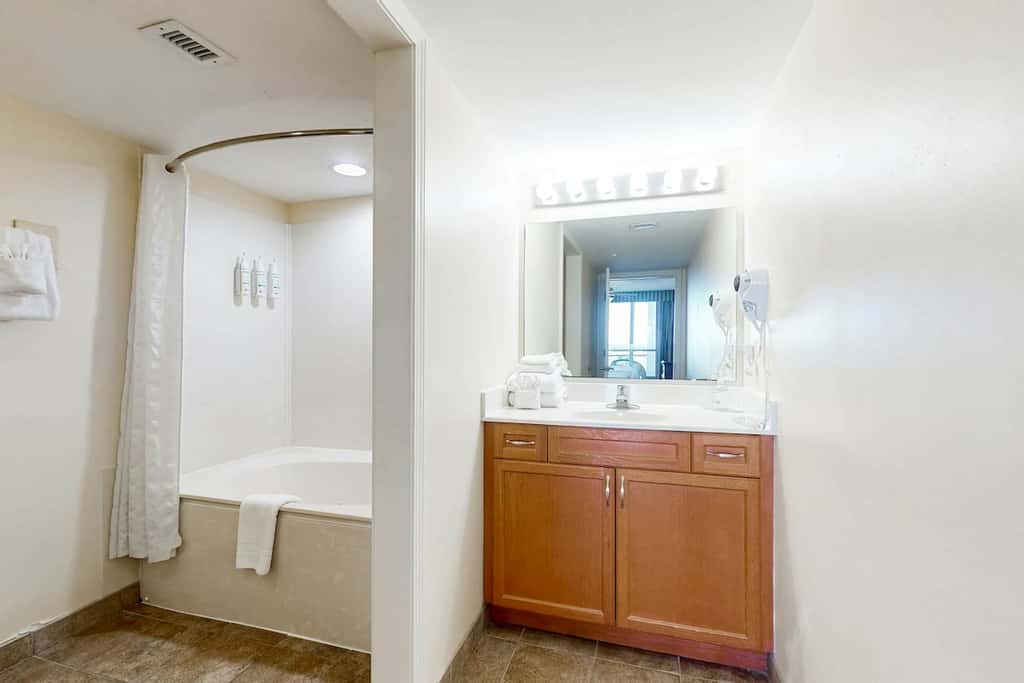 Bahama Sands 1110