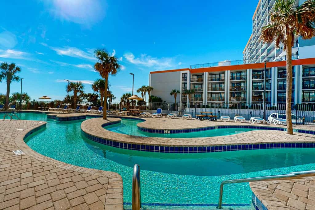 Sand Dunes Resort 910