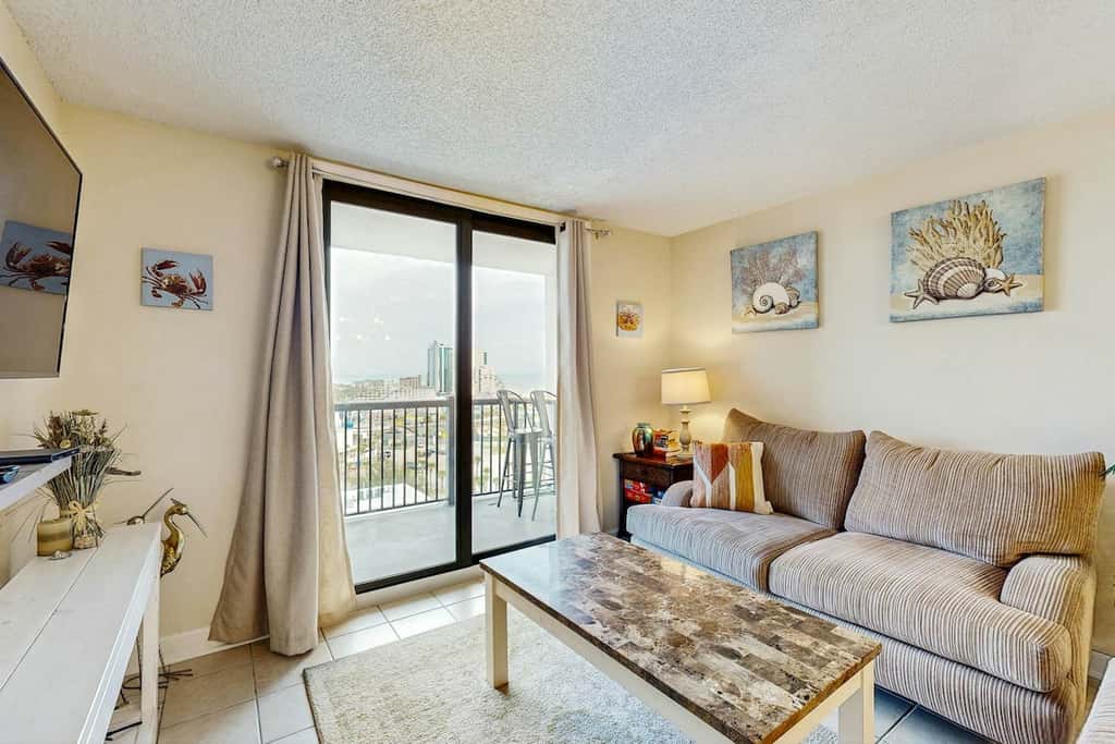 Holiday Towers 1108