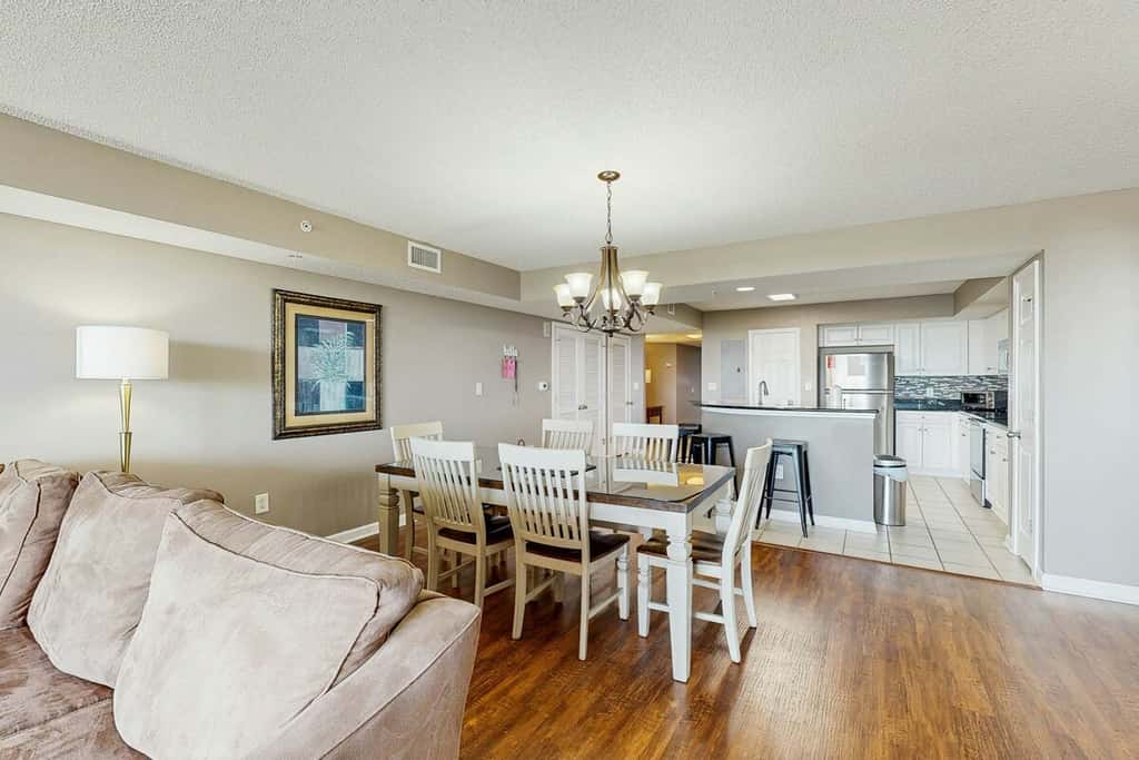 Yacht Club Villas 2-702