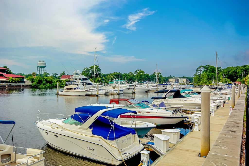 Yacht Club Villas 2-702