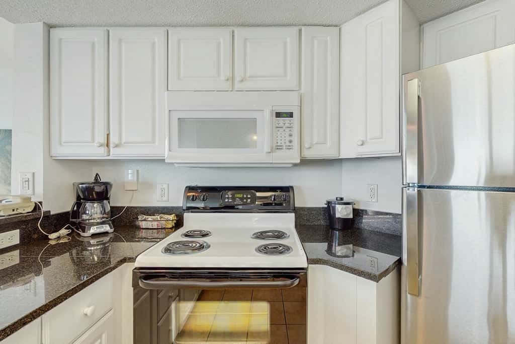 Carolinian Beach Resort 1036