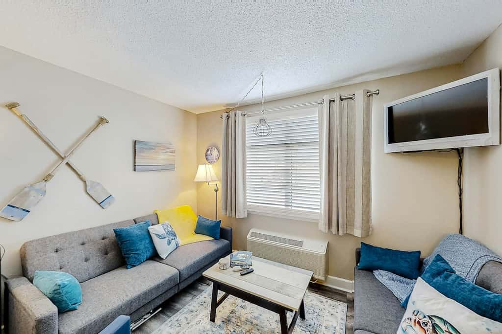 The Sand Shack - Litchfield Inn 251