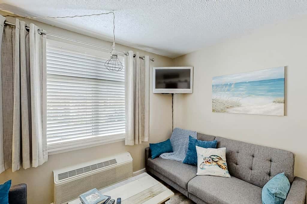 The Sand Shack - Litchfield Inn 251