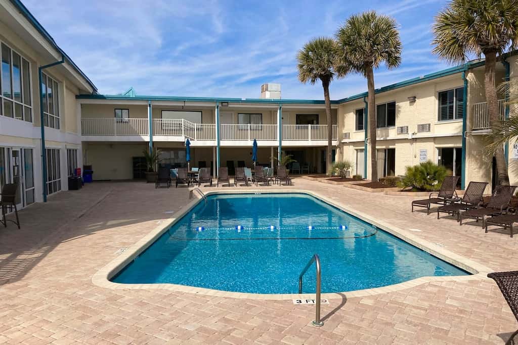 The Sand Shack - Litchfield Inn 251