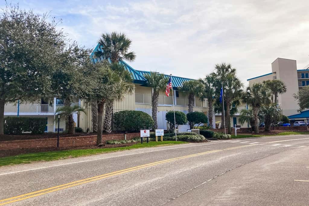 The Sand Shack - Litchfield Inn 251