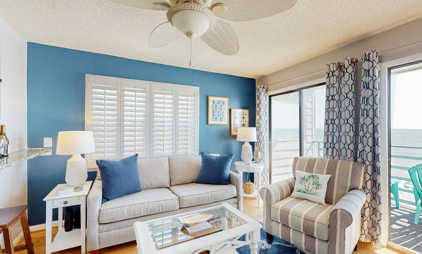 Sun-filled oceanfront getaway with pool, balcony, AC, & magnificent ocean views