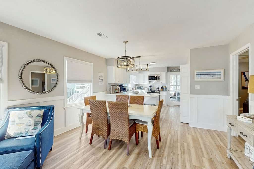 Waterfront home with dock, deck, firepit, grill, kitchen & wet bar