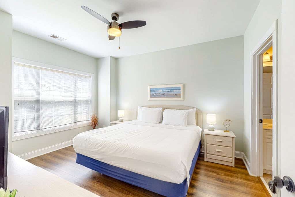Magnolia North, Unit 202 | Condo in Myrtle Beach with golf views & pool access
