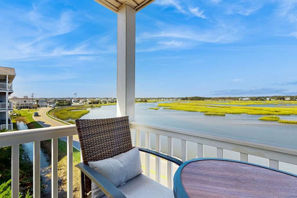 Oceanfront condo with pool & scenic views - across street from beach access