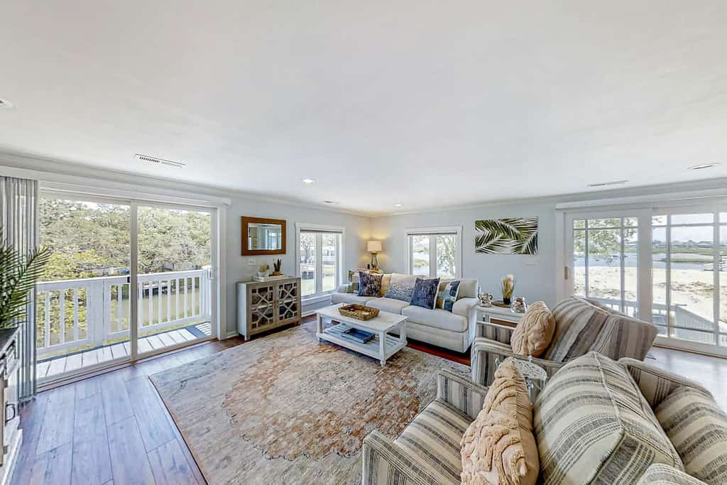 Lands End | House in Murrells Inlet on the marsh front with balcony and grill