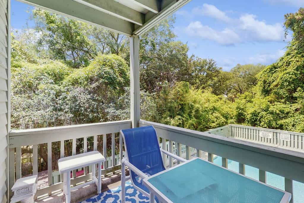 Lovely and spacious beach condo w/private balcony overlooking the shared pool